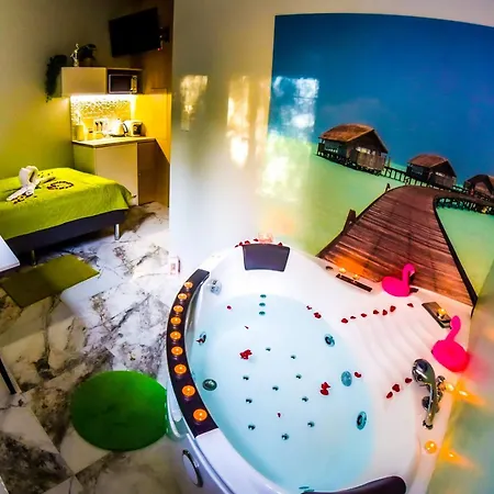 Hot Jacuzzi In Cracow Apartment Krakow Exterior photo